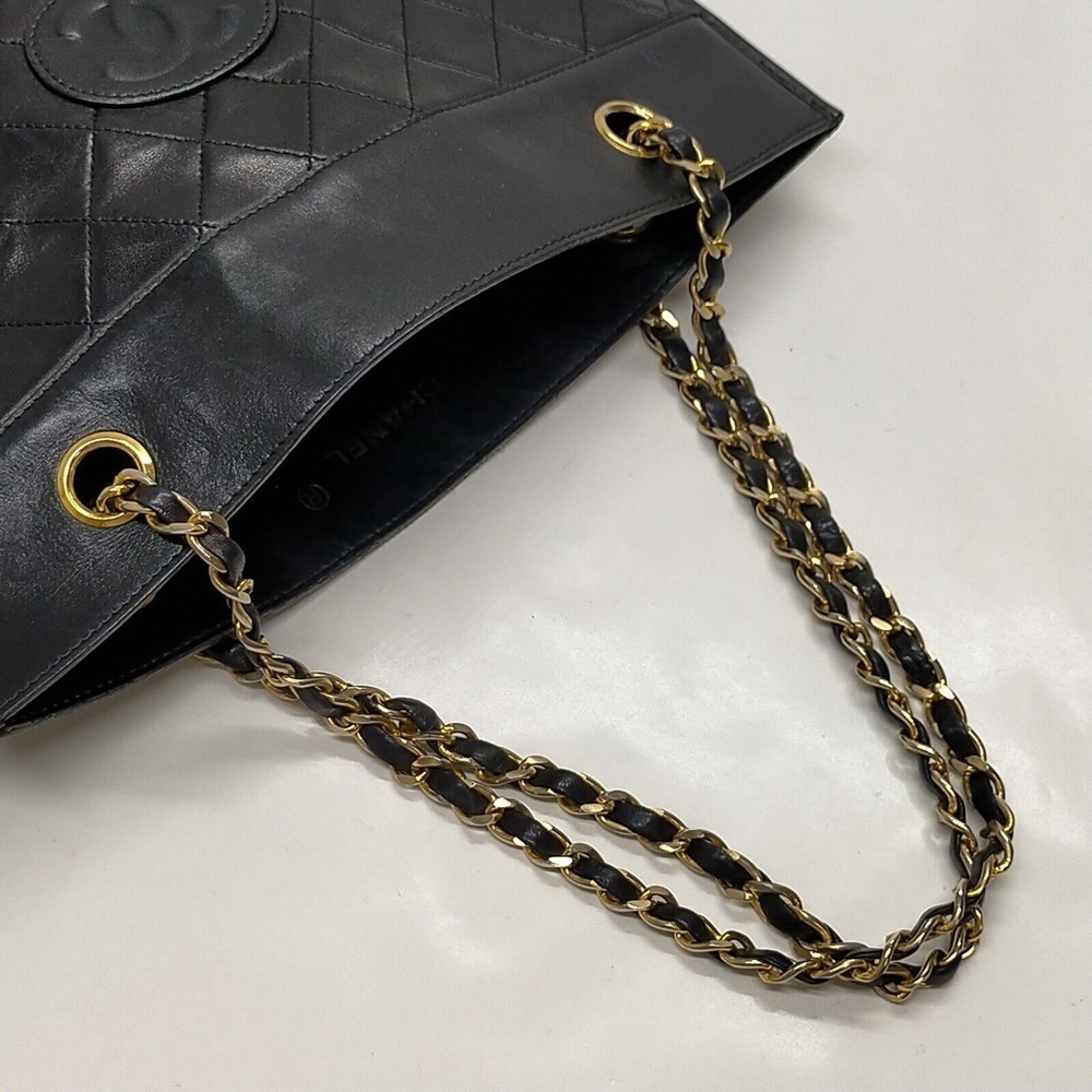 Chanel Black Lamb Skin Hand Bag - Picture 4 of 9